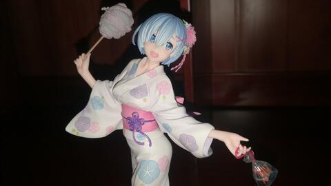 澪吃瓜手办,潮流玩偶,带你领略二次元魅力