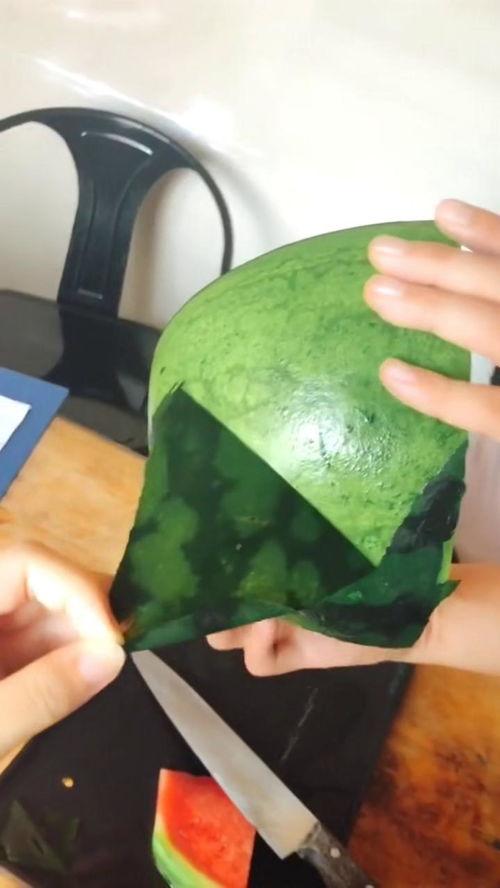 撕瓜怎么吃,轻松享受夏日清新美味