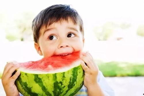 单膝吃瓜日常,日常揭秘娱乐圈那些事儿